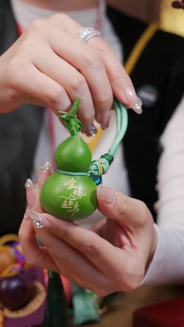 256漆艺工艺小葫芦19.9