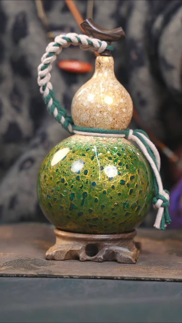 【闪购商品】RX135漆艺酒葫芦不包手串及旋转底座