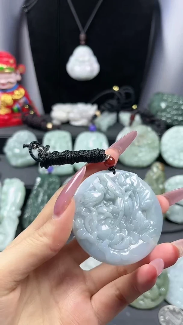 【闪购商品】翡翠颈饰未镶嵌喜鹊