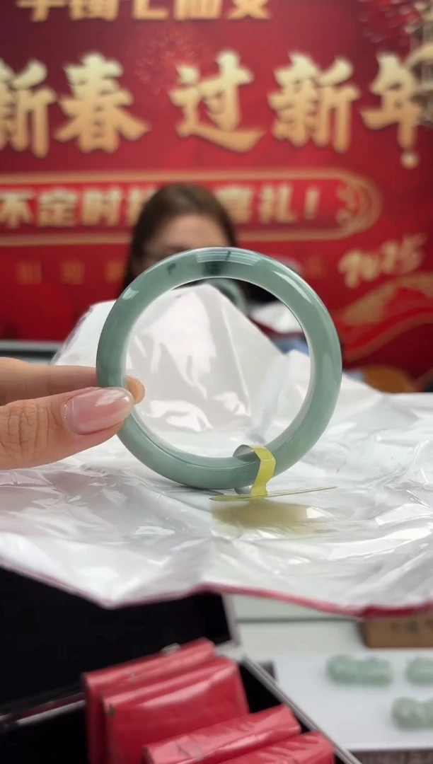 【闪购商品】翡翠手镯未镶嵌13手镯