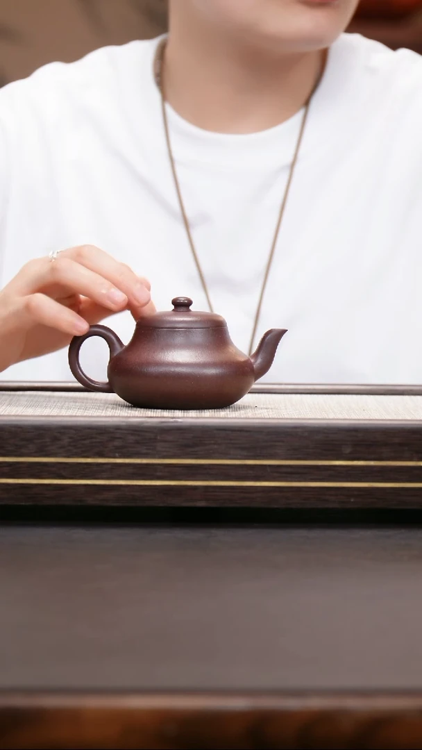茶壶紫砂紫泥  君德