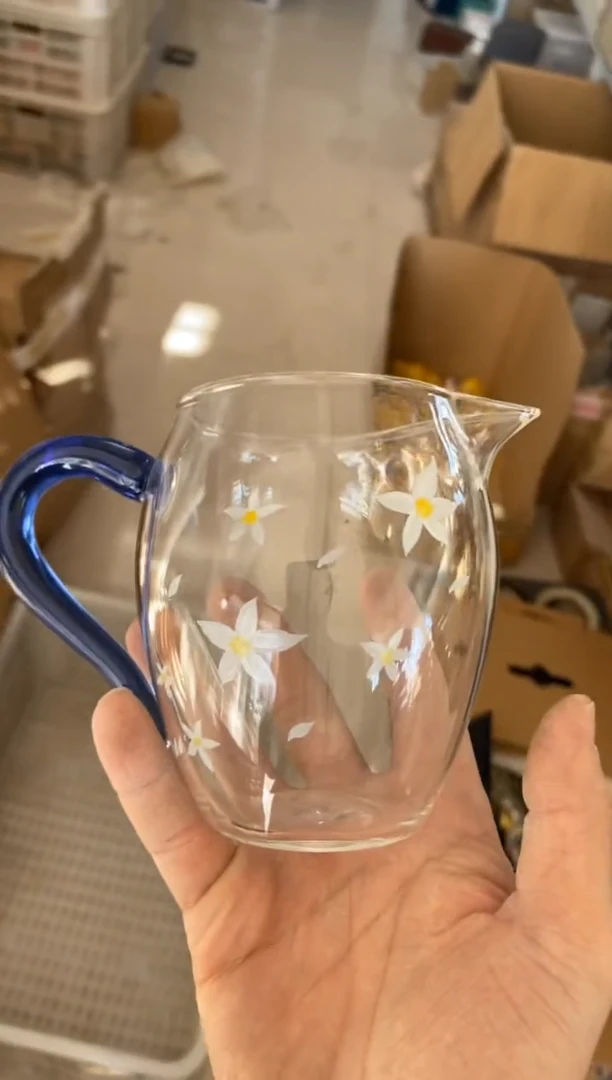 杯无运费险有瑕疵的摄影的产品有使用过的痕迹有点脏介意勿拍