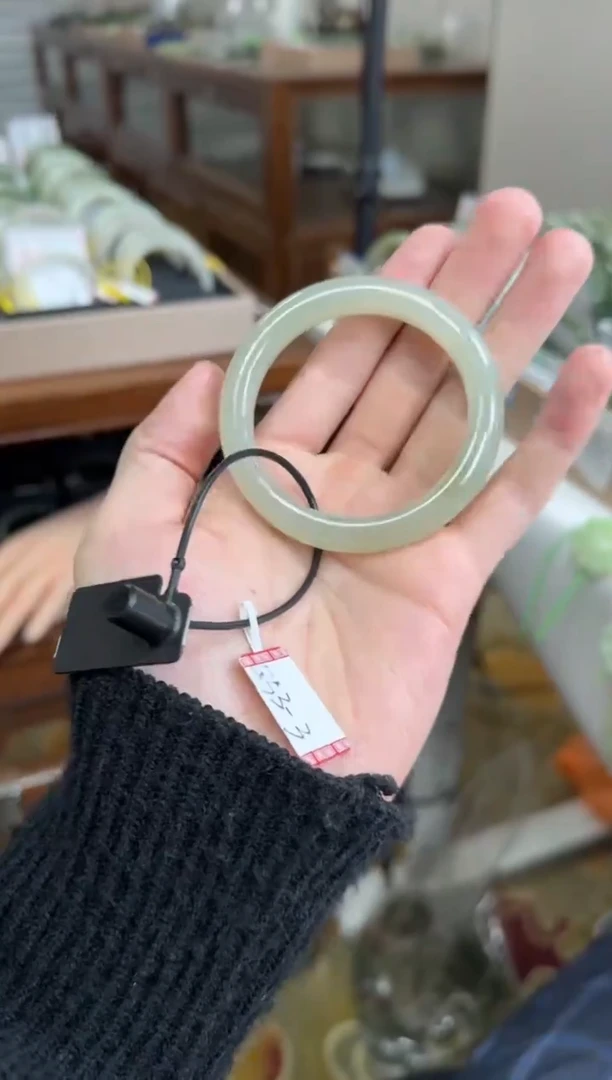 未镶嵌手镯和田玉53