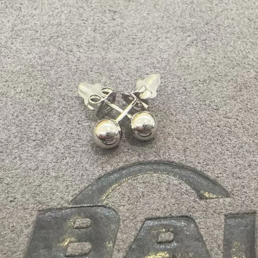 菜百首饰 铂Pt990耳钉 白白