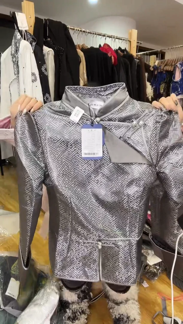 外套       XL码      115-125斤