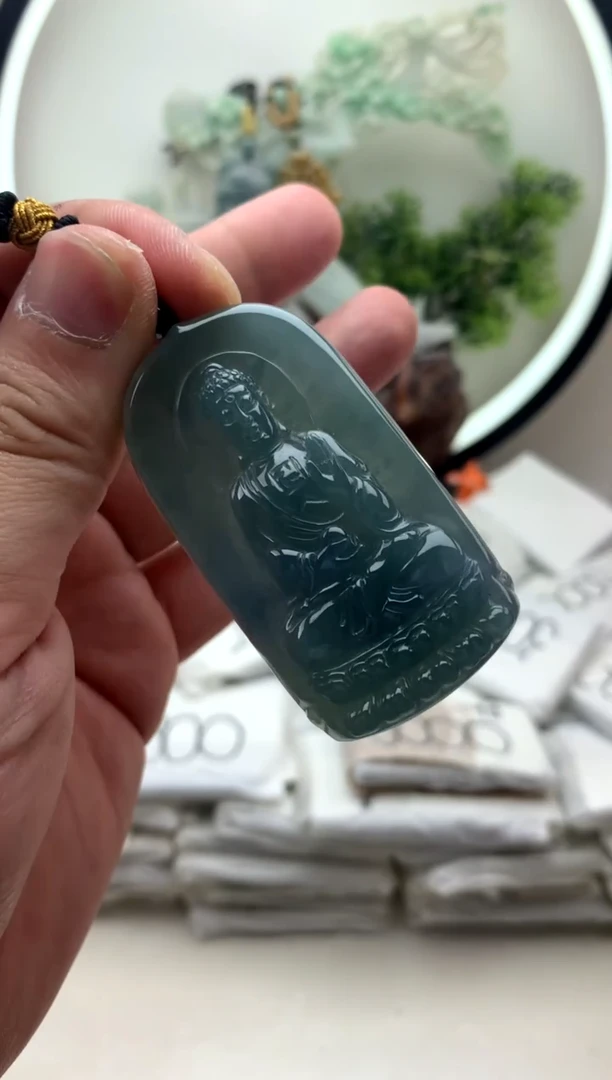 颈饰未镶嵌翡翠阿弥陀佛