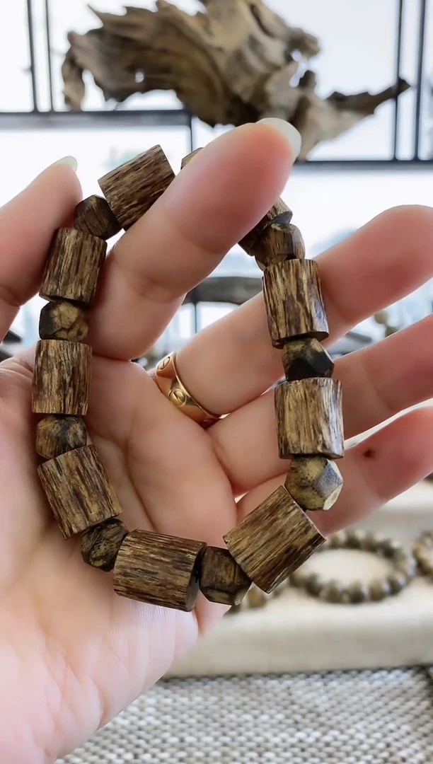 【闪购商品】沉香手串越南芽庄陈年老料约14MM随形单圈