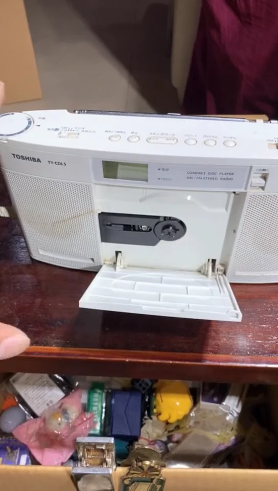 8新中古商品，瑕疵品，不保好坏。691