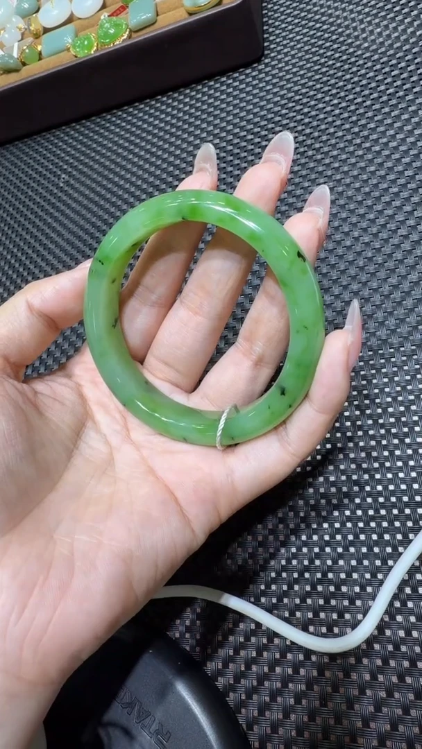 颈饰未镶嵌和田玉手镯58