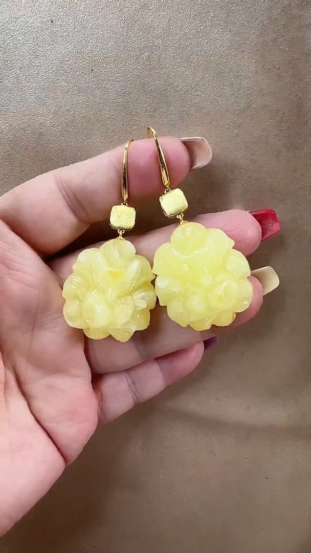 未镶嵌颈饰琥珀耳环