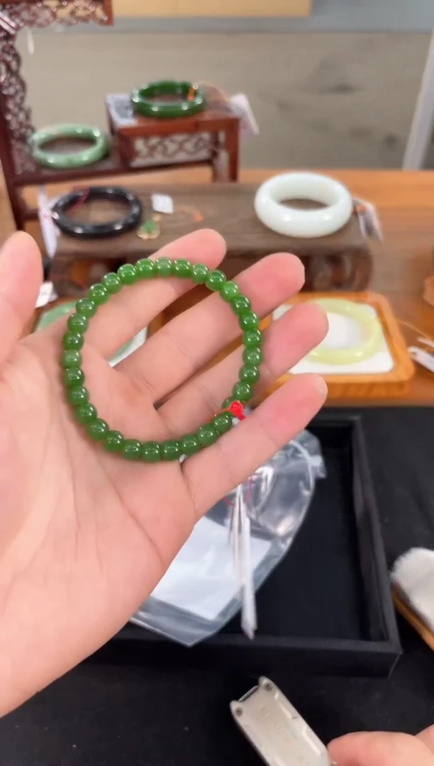 未镶嵌手串和田玉俄料碧玉老型 卡7