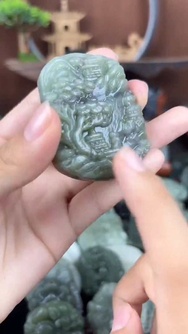 和田玉未镶嵌颈饰1