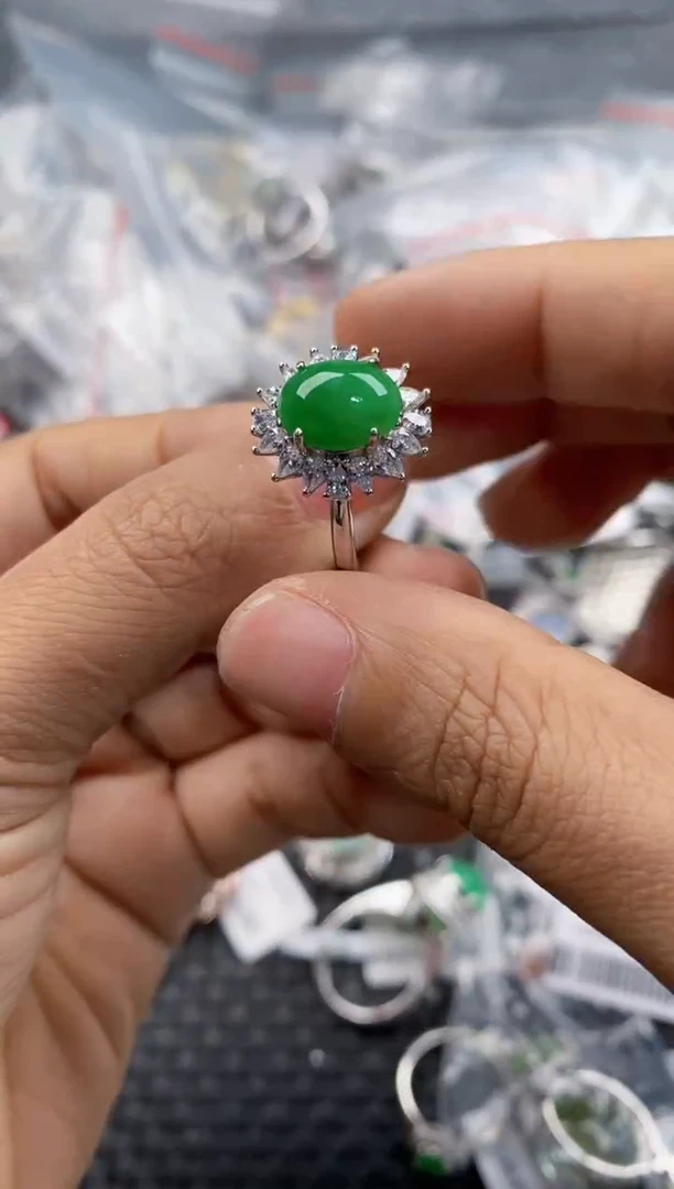 银S925镶嵌戒指翡翠888      5