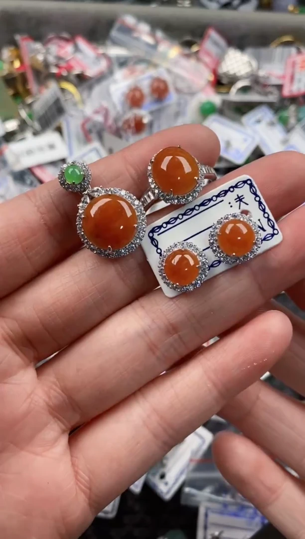 银S925镶嵌戒指翡翠999               10