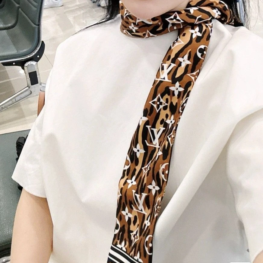 未使用 LouisVuitton/路易威登 双双臻选/ck00012/LV满印长丝巾/