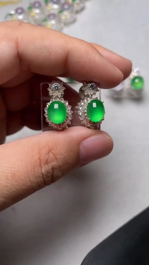 未镶嵌定制翡翠流*、天然缅甸翡翠A货