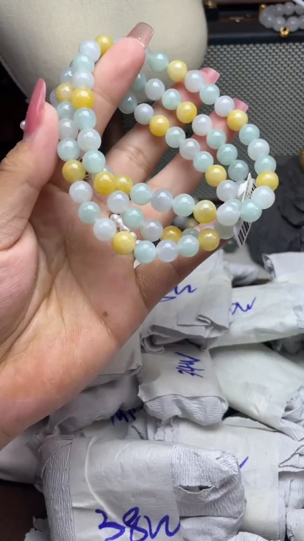 颈饰未镶嵌翡翠项链