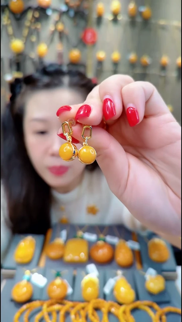 【闪购商品】蜜蜡耳饰银S925镀金镶嵌H508蜜蜡耳坠