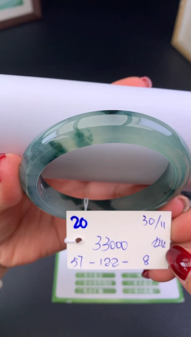 未镶嵌手镯翡翠假一赔三   手镯