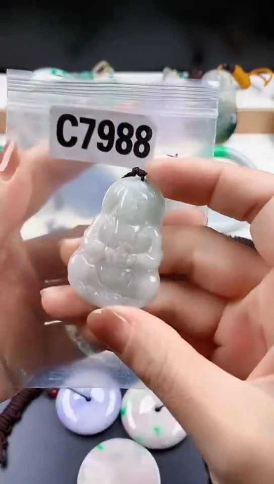 颈饰未镶嵌翡翠天然翡翠吊坠挂件