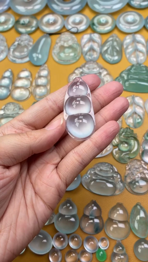 吊坠(不含链)未镶嵌翡翠13 豆子 45 20.9 9.2