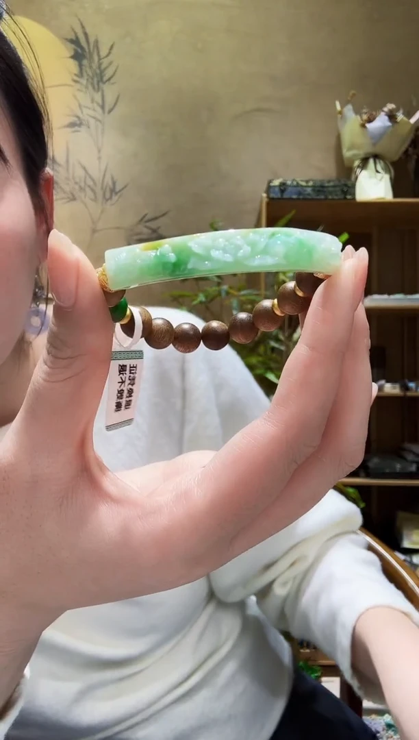 颈饰未镶嵌翡翠手牌