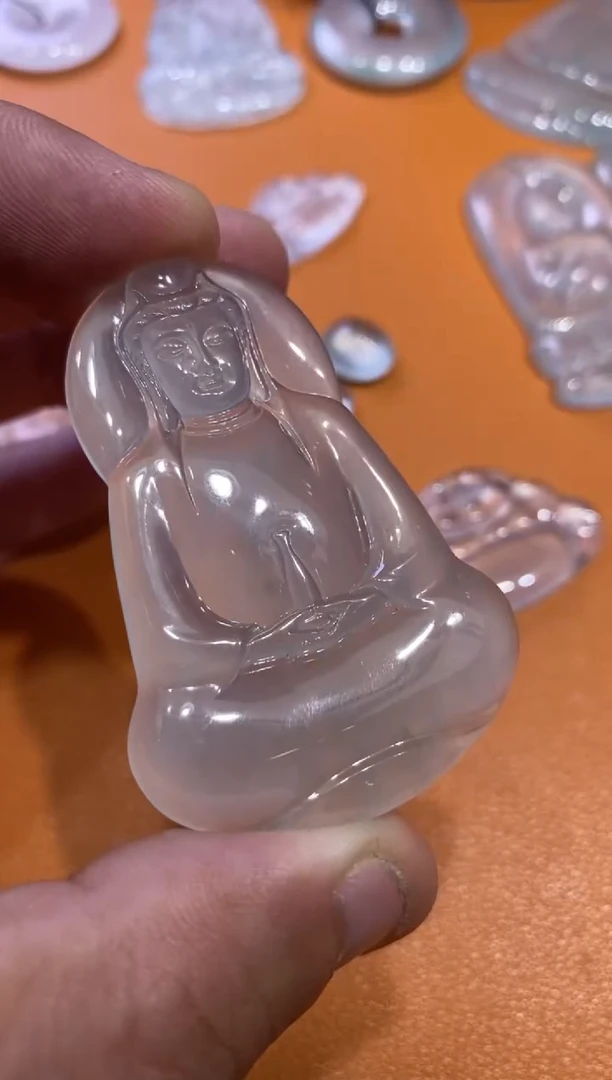 【闪购商品】翡翠吊坠(不含链)未镶嵌观音7800