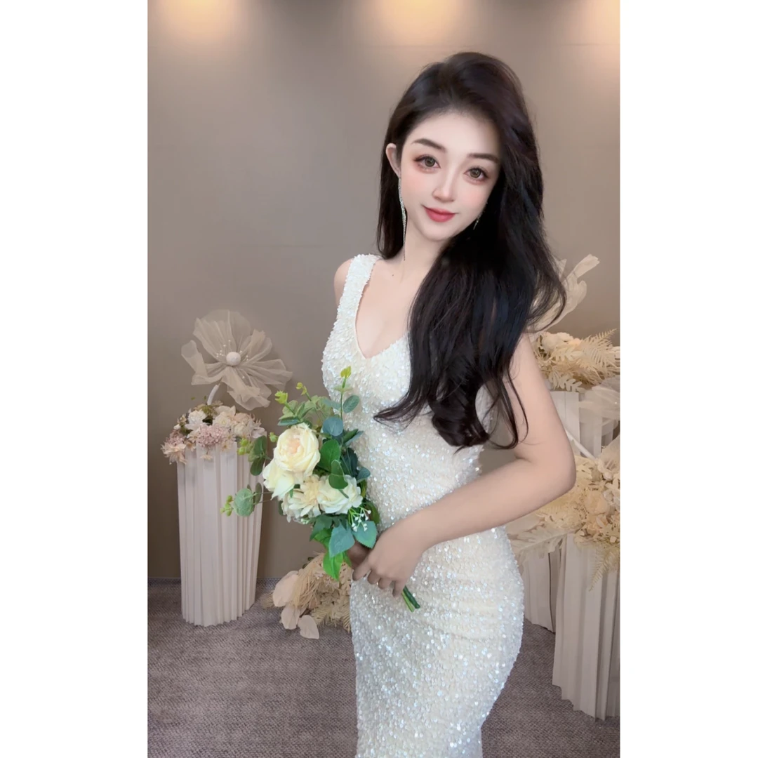 LMMMGOGH亮片长款显瘦气质法式性感小众收腰修身包臀设计感