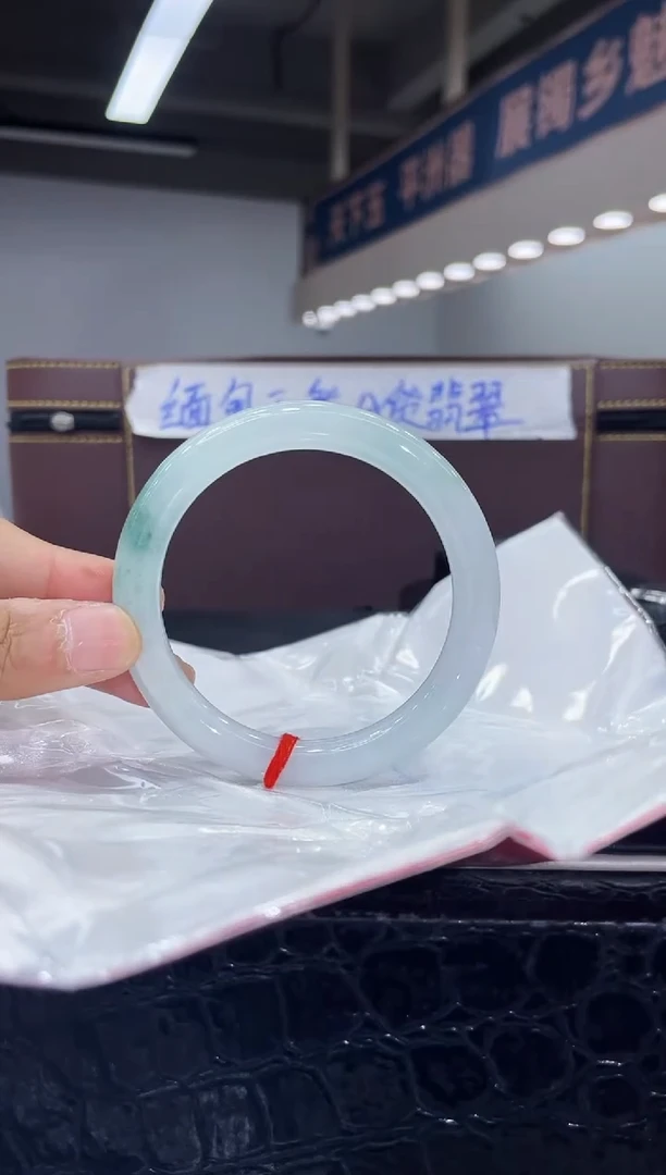未镶嵌手镯翡翠7