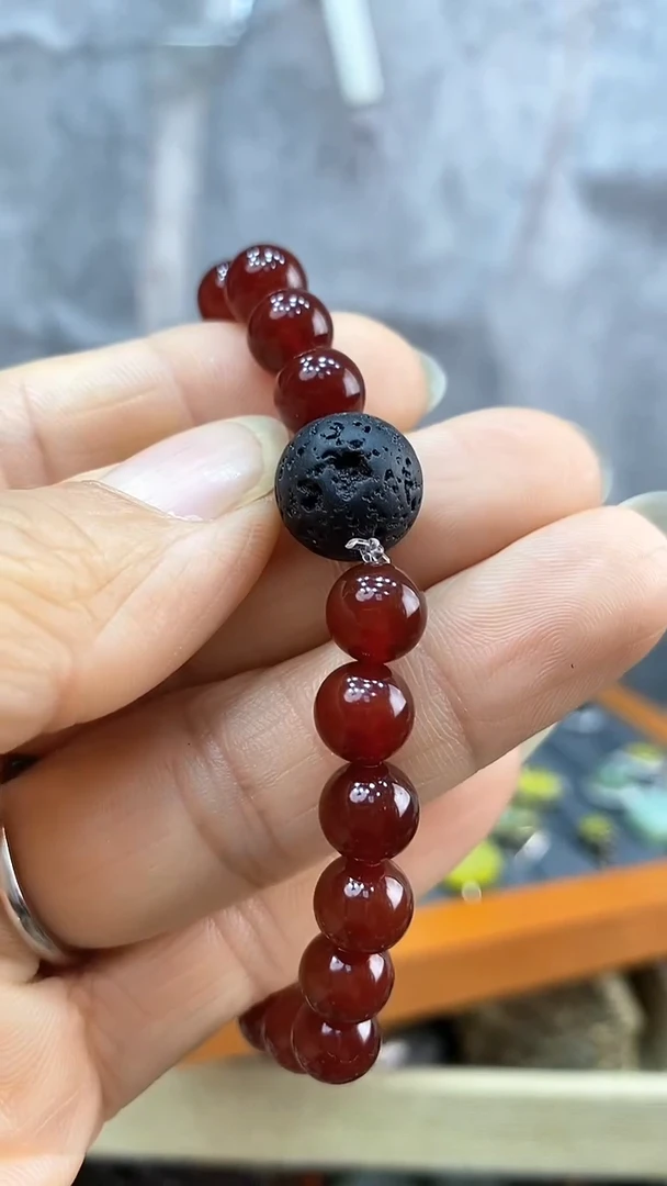 玛瑙/玉髓手串未镶嵌多样性发货其中之一