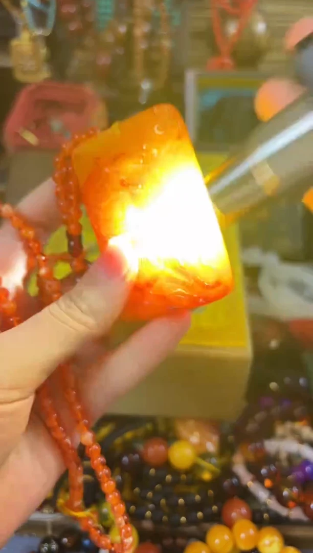 未镶嵌颈饰蜜蜡..................