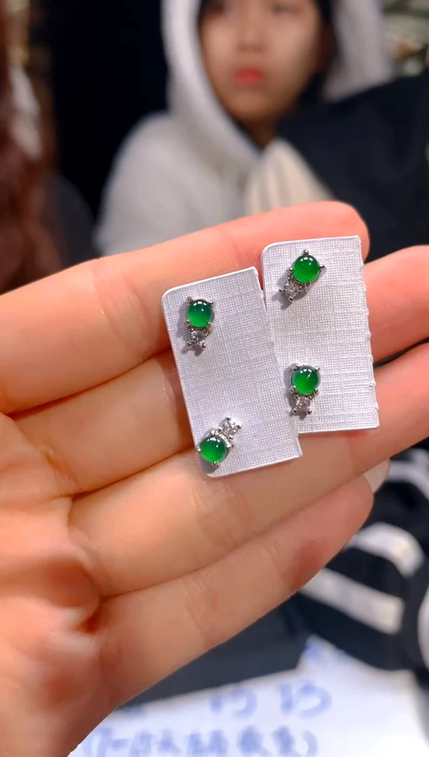 【闪购商品】定制翡翠未镶嵌45定制翡翠-多样性发货（发其一）