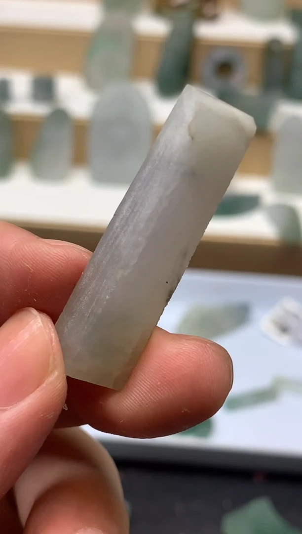 未镶嵌定制翡翠雕刻