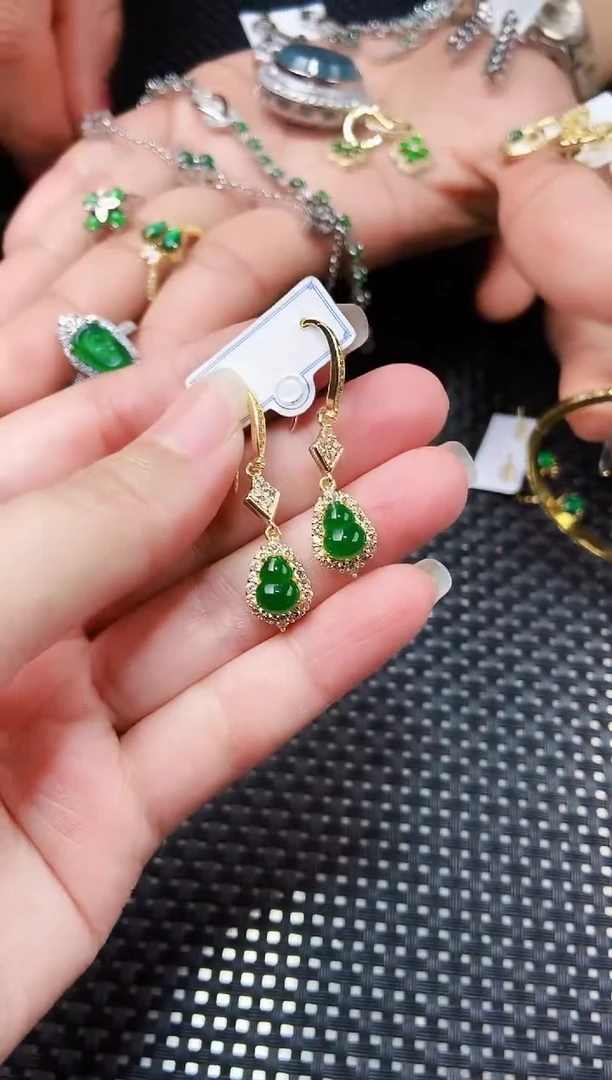 【闪购商品】翡翠耳饰未镶嵌111111111