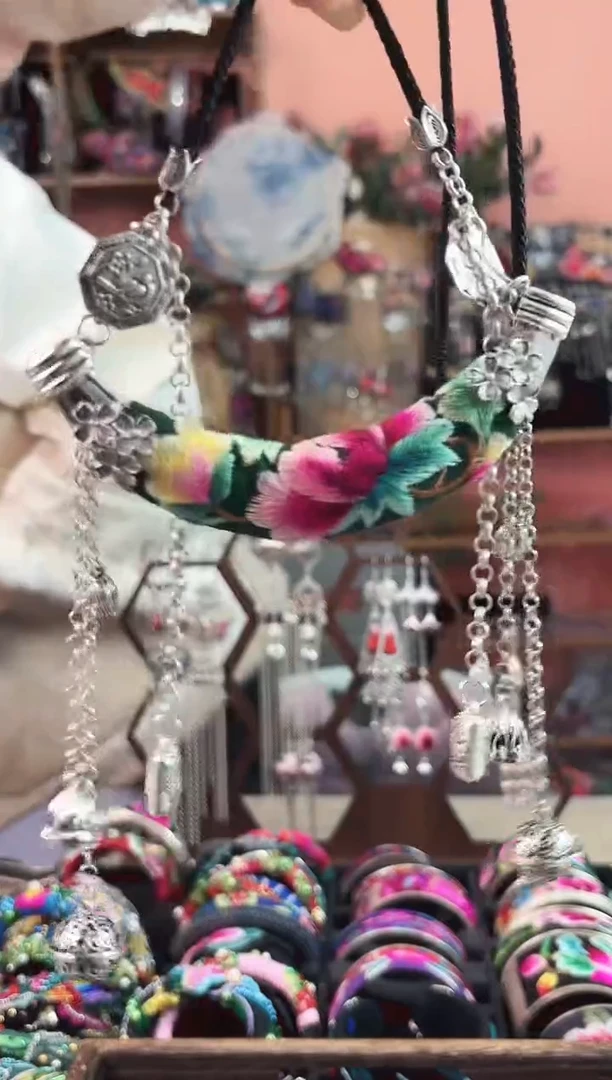 艺枝独绣手工饰品28