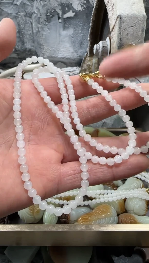 和田玉未镶嵌颈饰项链