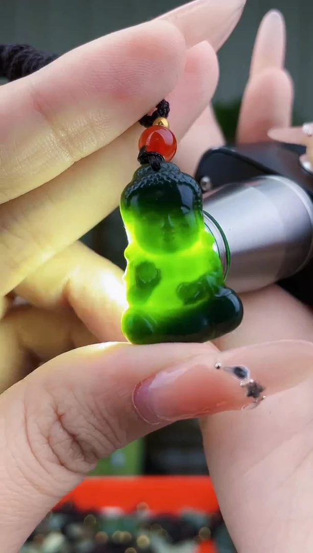 和田玉未镶嵌挂件拍一发一，多样性发货！