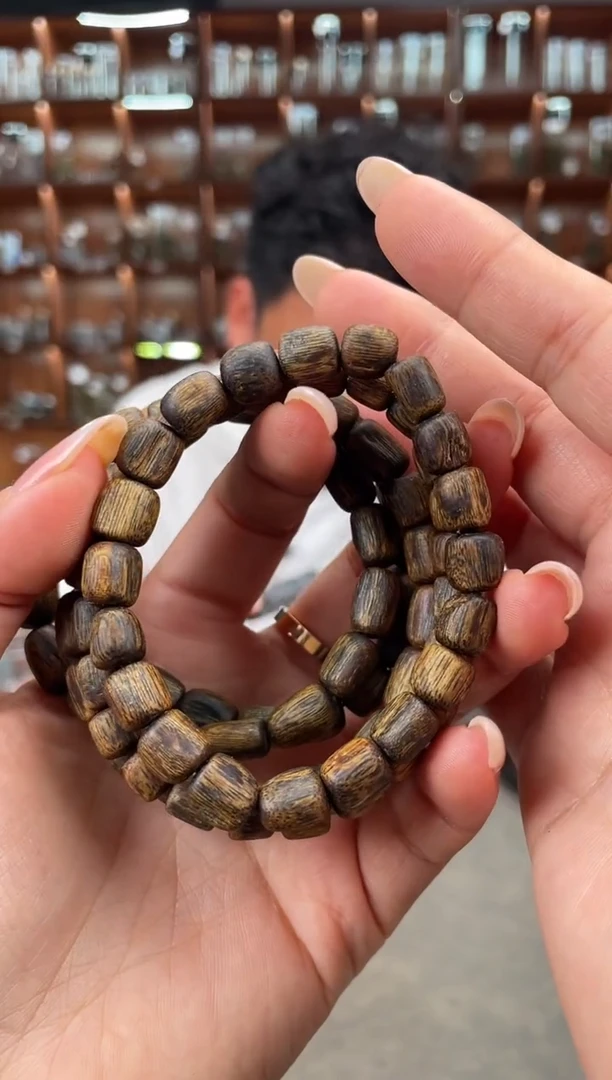 【闪购商品】沉香手串27号老料国香绿奇楠多样性发一条
