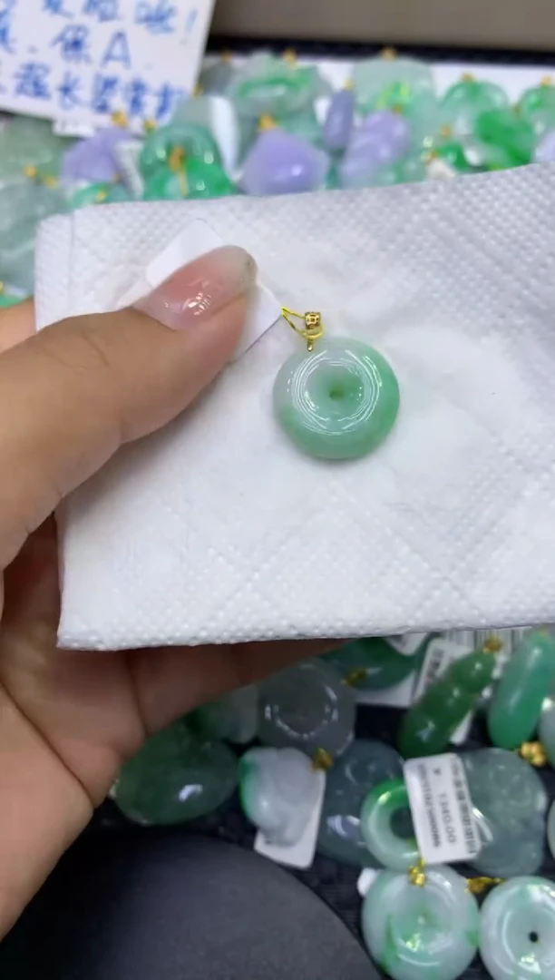 颈饰未镶嵌翡翠天然缅甸A货翡翠