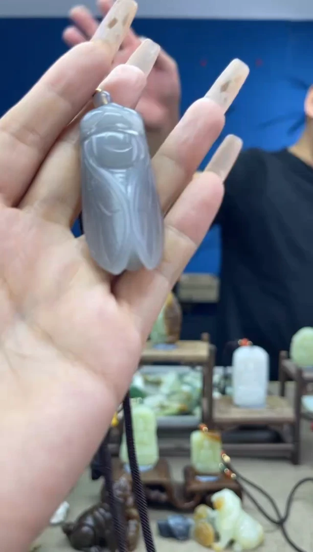 和田玉未镶嵌颈饰1