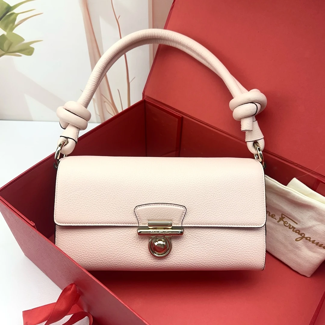 99新 FERRAGAMO/菲拉格慕 C53/76553/单肩包
