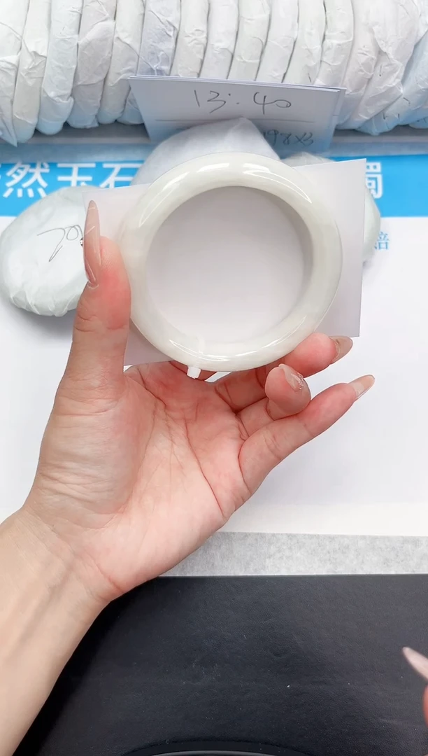 和田玉手镯未镶嵌32-58.2B