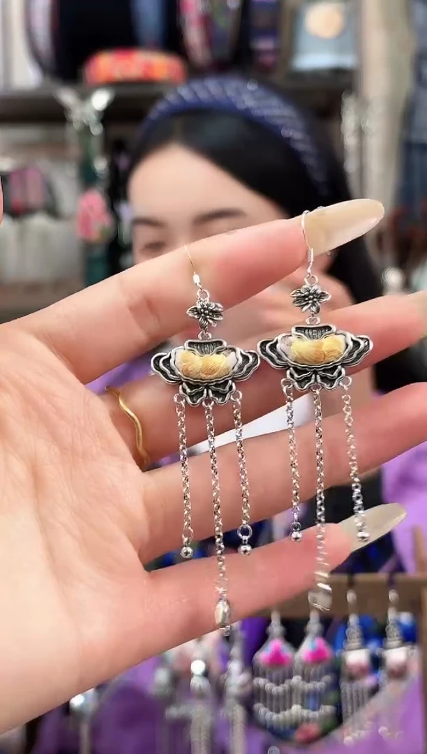 织绣民族风非遗老绣苗银饰品254