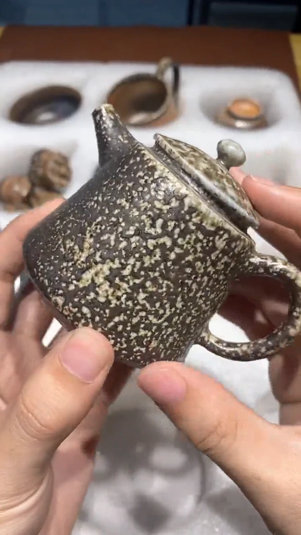 奢瓷/瑞寅柴烧茶器（壶）47  微瑕
