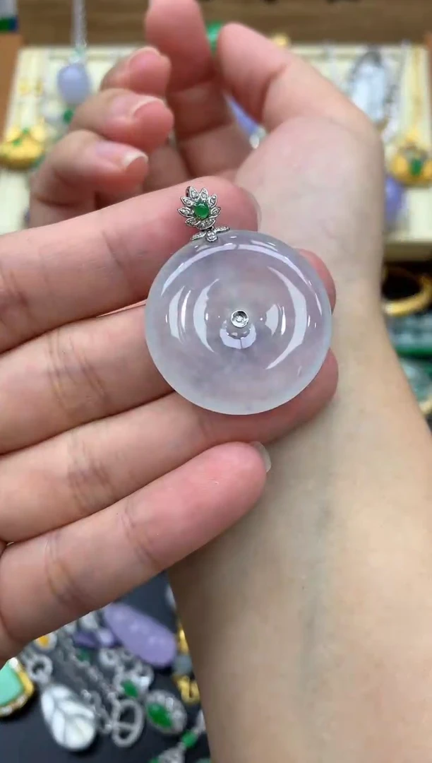 翡翠18K金镶嵌颈饰135-中国好珍宝