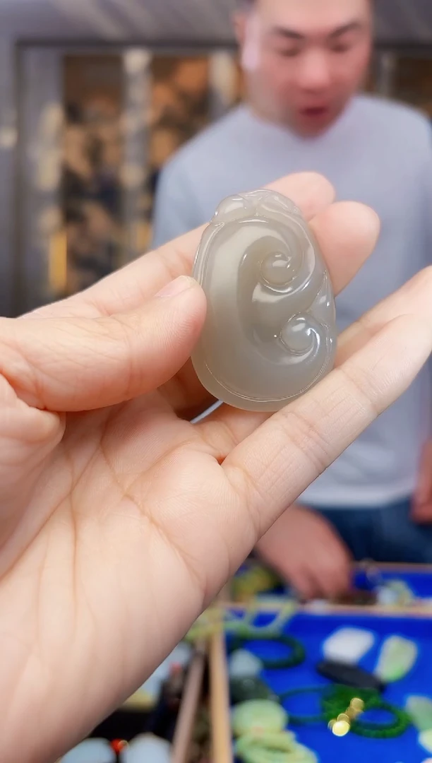 【闪购商品】和田玉挂件未镶嵌拍一发一