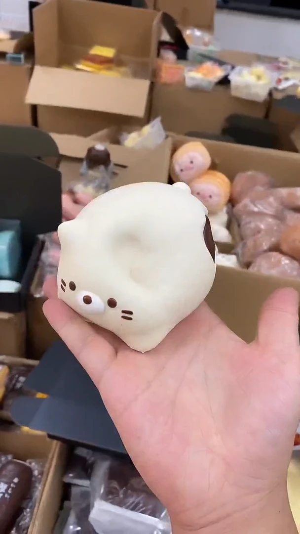 咬一口白色角落，默认微瑕