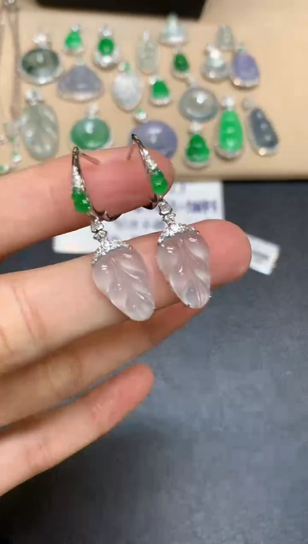 18K金镶嵌翡翠耳饰树叶【无服务费【48小时鉴赏期】