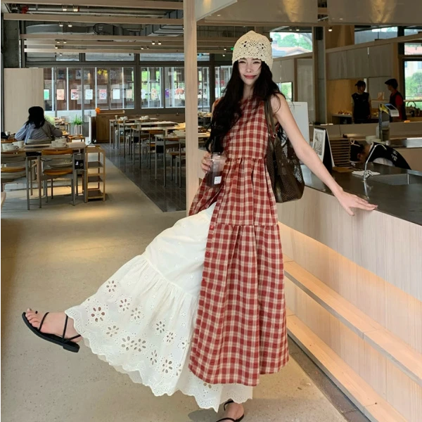 2025甜美套装红色圆领格子连衣裙女夏季镂空刺绣百搭半身裙两件套