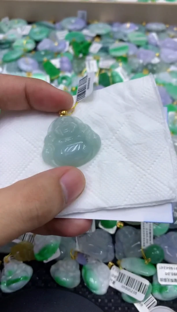颈饰未镶嵌翡翠天然缅甸翡翠A货